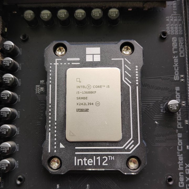 I5 13600Kf / Z790 / 32GB 6000Mhz