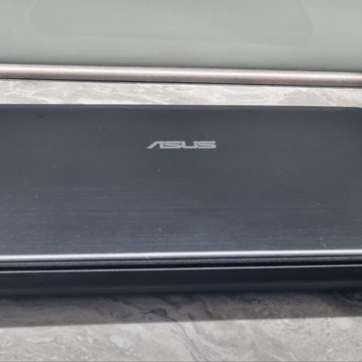 Ноутбук Asus u50v