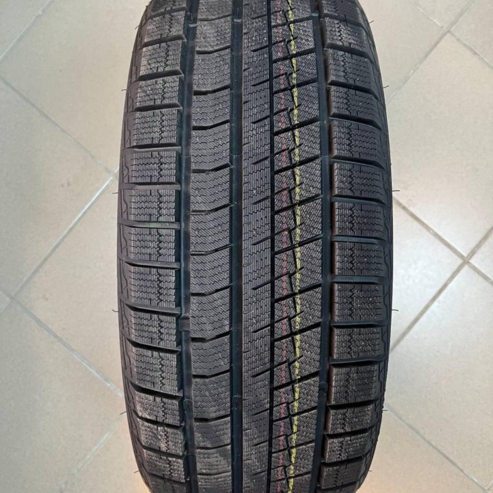 Tracmax X-Privilo S360 205/55 R16 94T