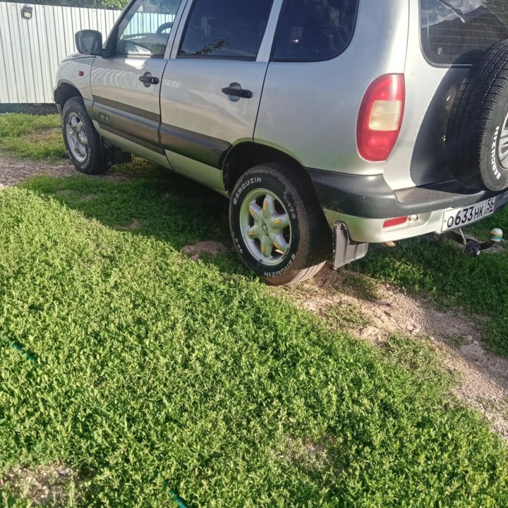 Chevrolet Niva, 2003