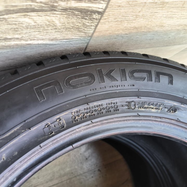 235/55/17, Nokian Hakkapeliitta 7, 2 шт