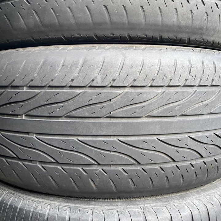 255/55 R19 Maxxis MA-Z4S Victra