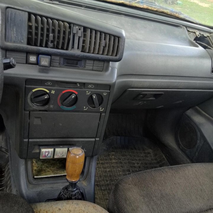 Peugeot 405, 1988