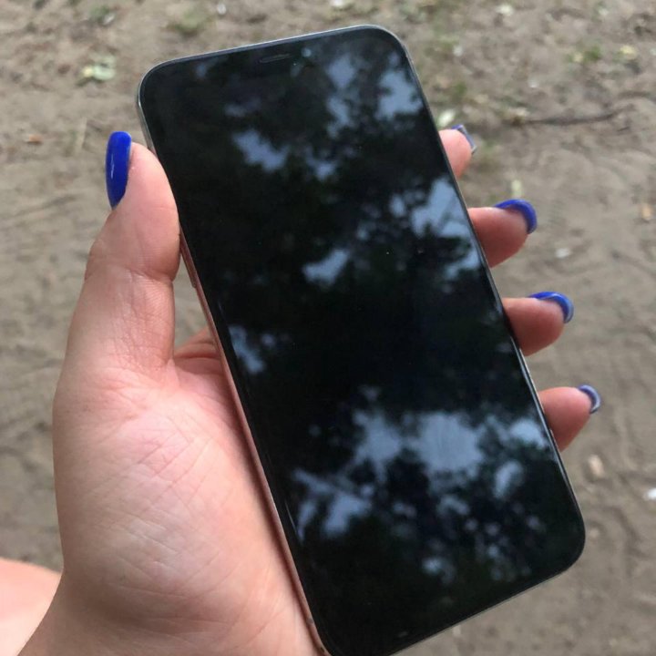 iPhone X