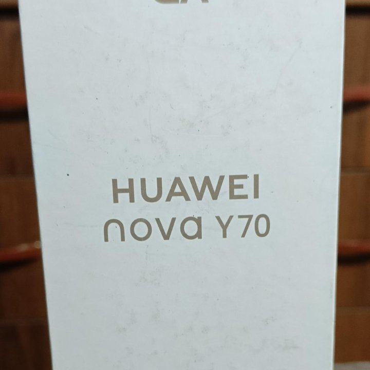 Смартфон Huawei Nova Y70