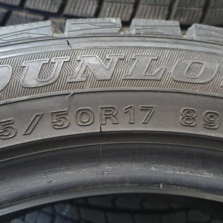 205/50/17 Dunlop WinterMaxx (2016 год).