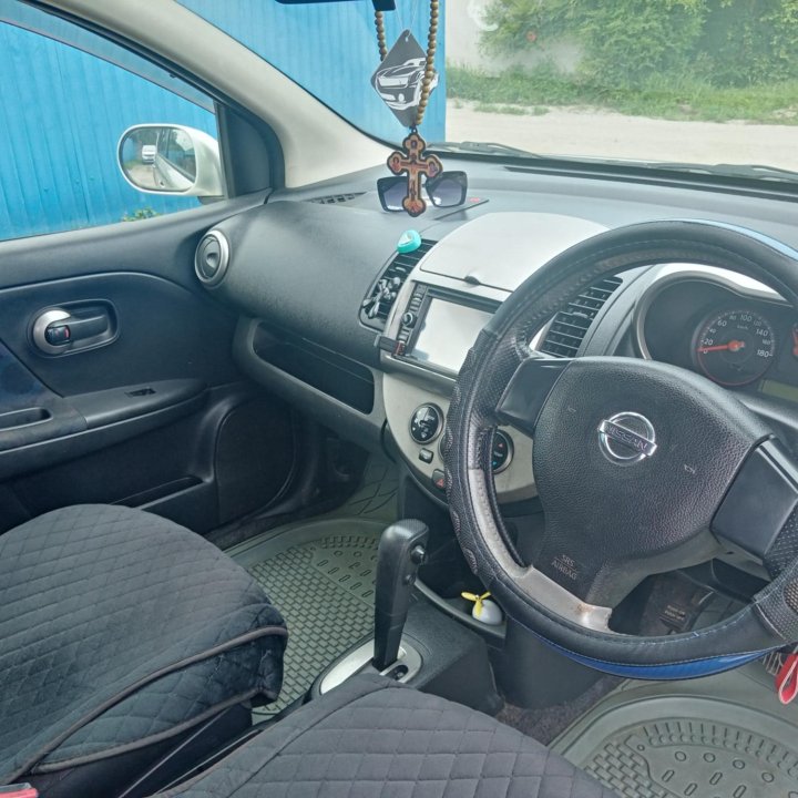 Nissan Note, 2005