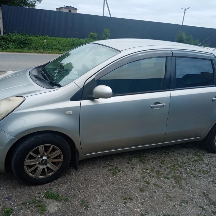 Nissan Note, 2005