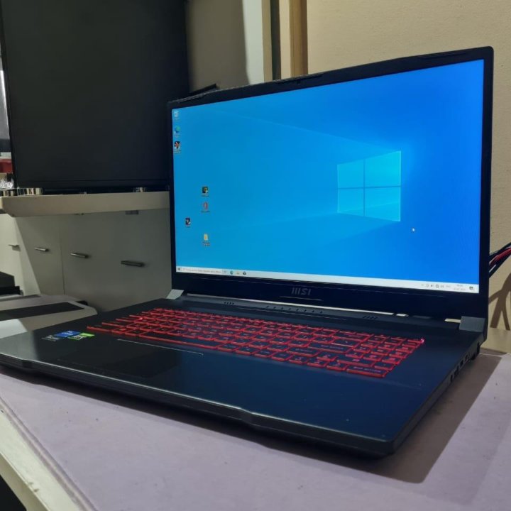 MSi Katana GF76 i5-12450 16gb 17.3