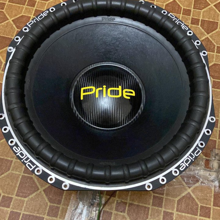 Саб Pride S 18v.3 (4000rms) с коробом на трубе.