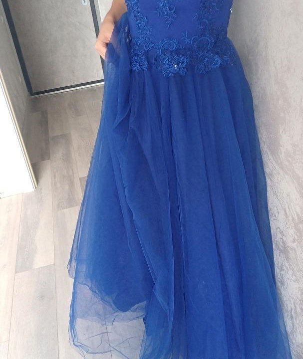 Платье вечернее