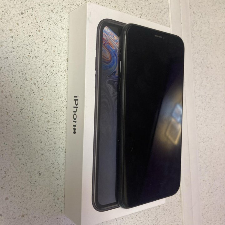 iPhone XR 128gb (2 года использования)