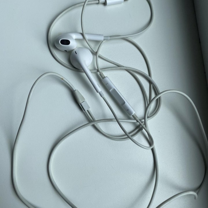 Наушники apple earpods lightning