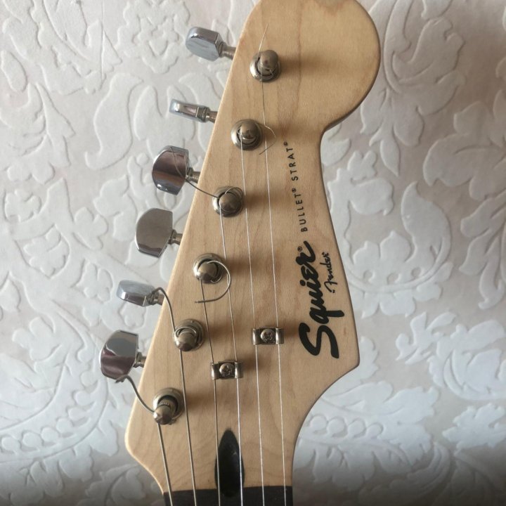 Fender squier stratocaster