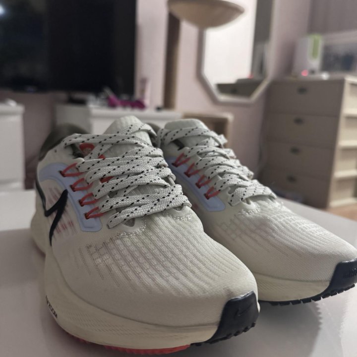 Кроссовки Nike беговые женские Air Zoom