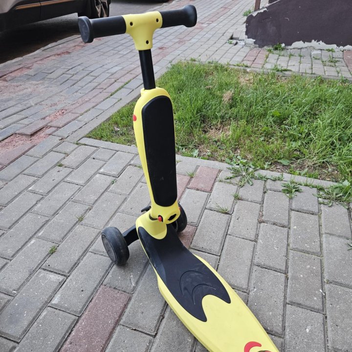 Самокат-беговел