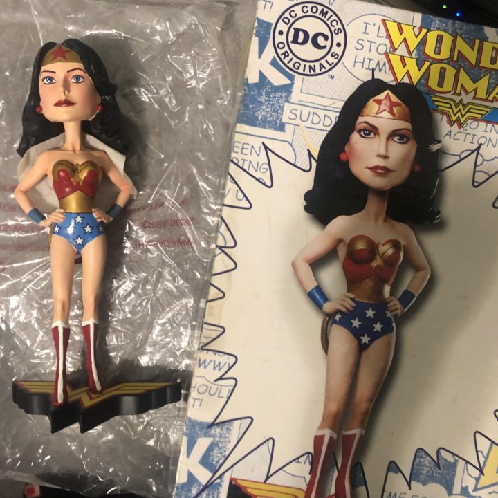 Фигурка DC Classic Чудо Женщина Wonder Woman 20см