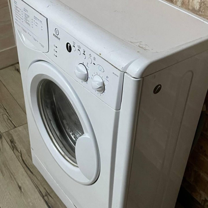 Стиральная машина indesit wiun105