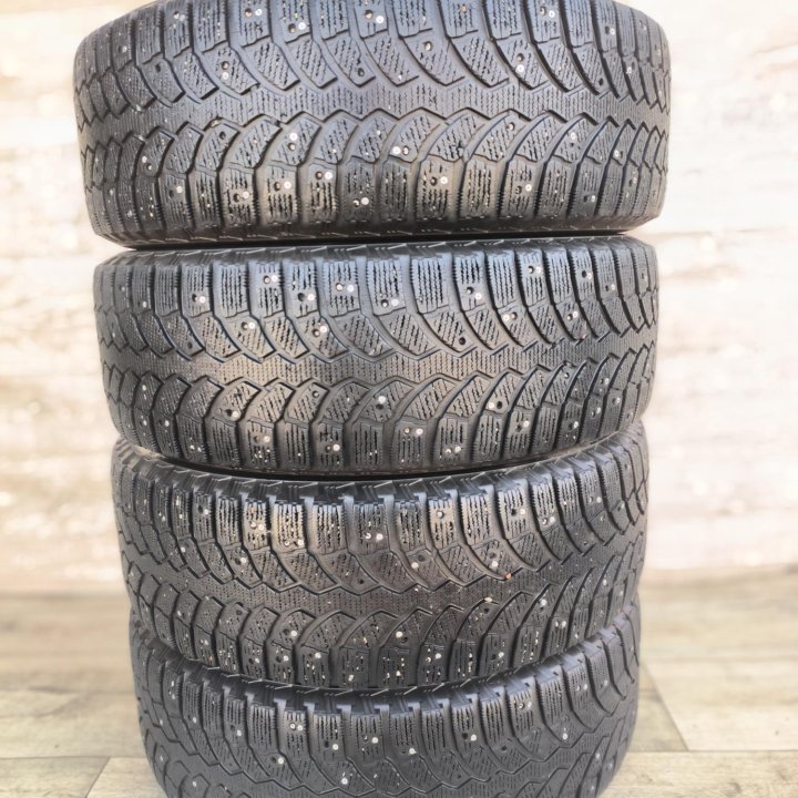 215/65/16, Bridgestone Spike 01, 4 шт