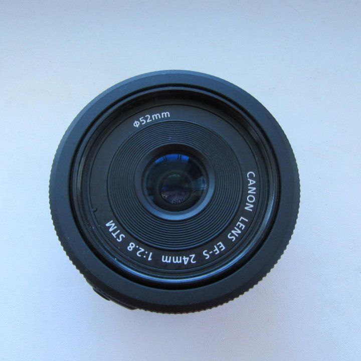 Canon EF-S 24mm f/2.8 STM