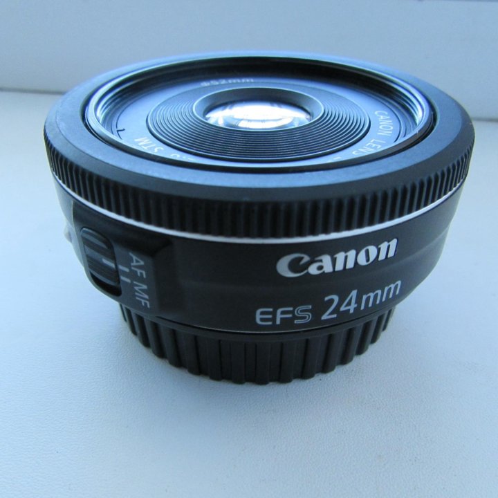 Canon EF-S 24mm f/2.8 STM