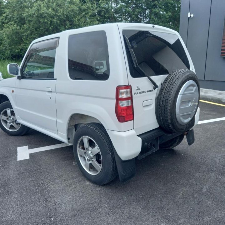 Mitsubishi Pajero Mini, 2011