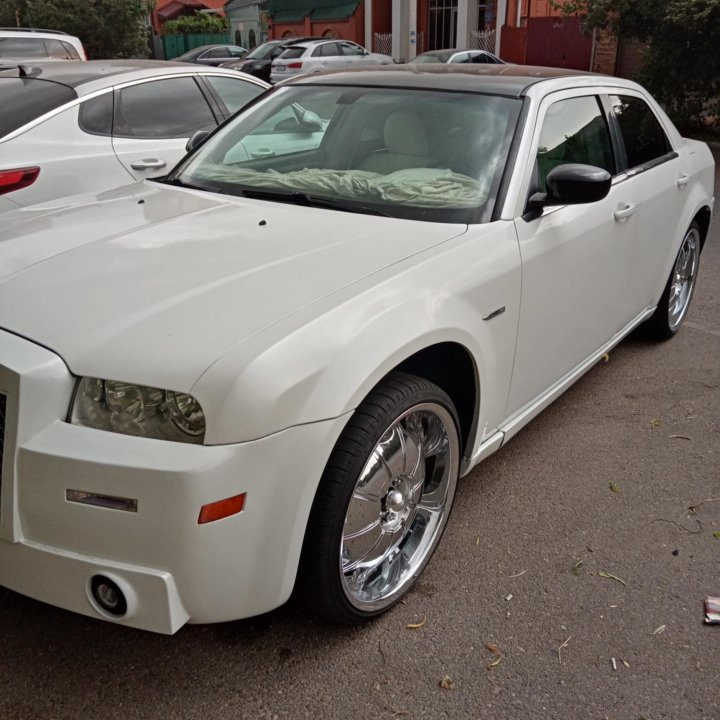 Chrysler 300C, 2005