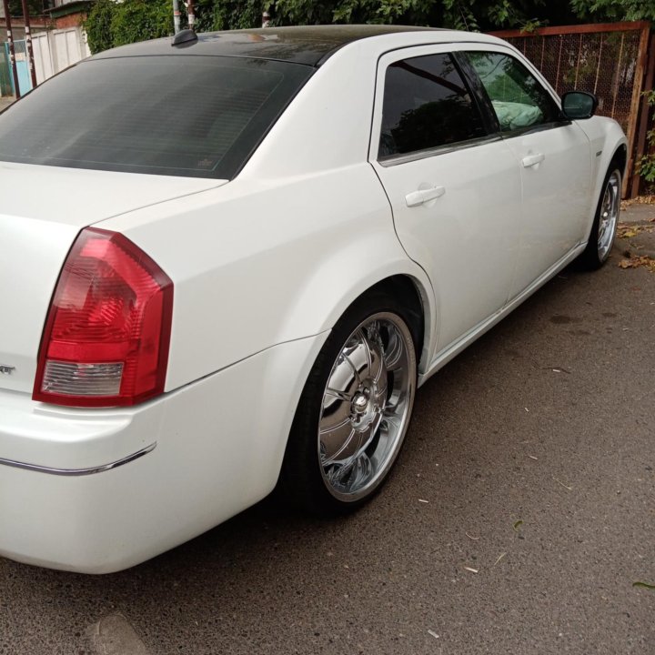 Chrysler 300C, 2005