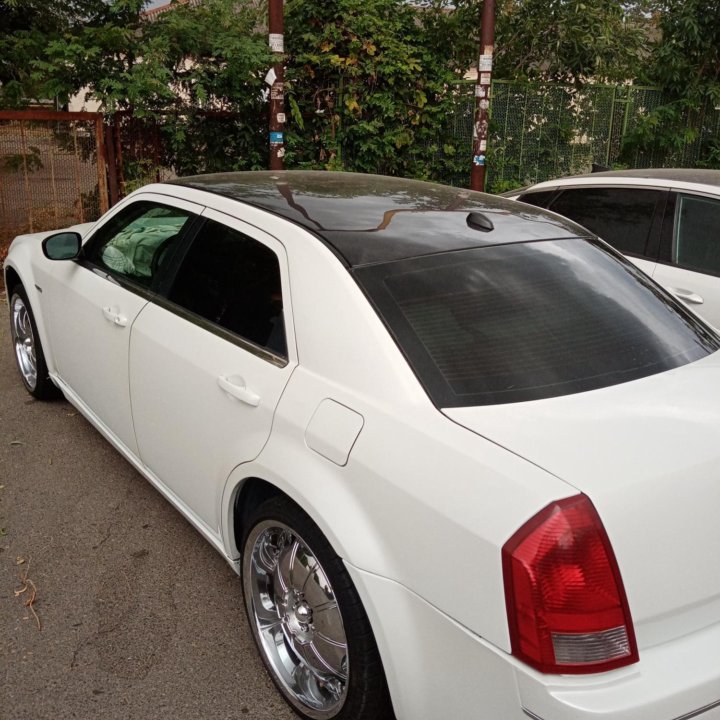 Chrysler 300C, 2005