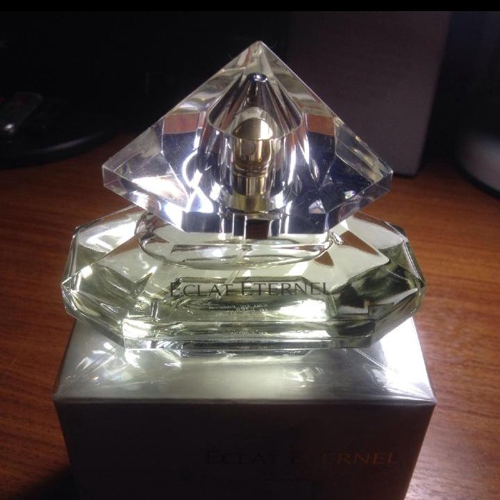 ISABEL DERROISNE ECLAT ETERNEL