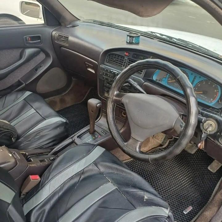 Toyota Camry, 1990