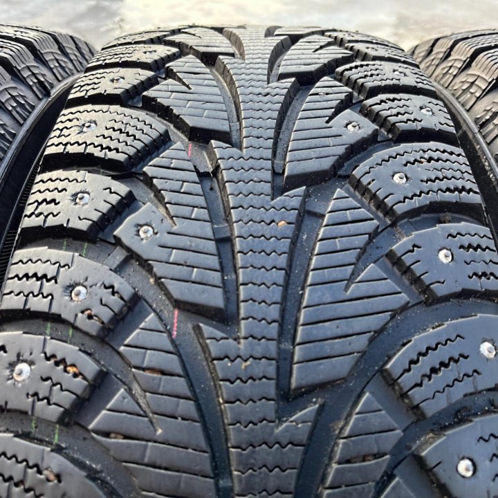 Зима Hankook Winter i*Pike W409 215/65 R17 98T