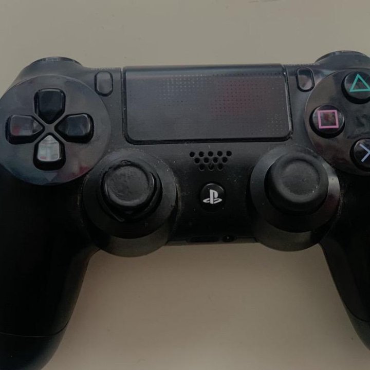 DualShock для PlayStation 4