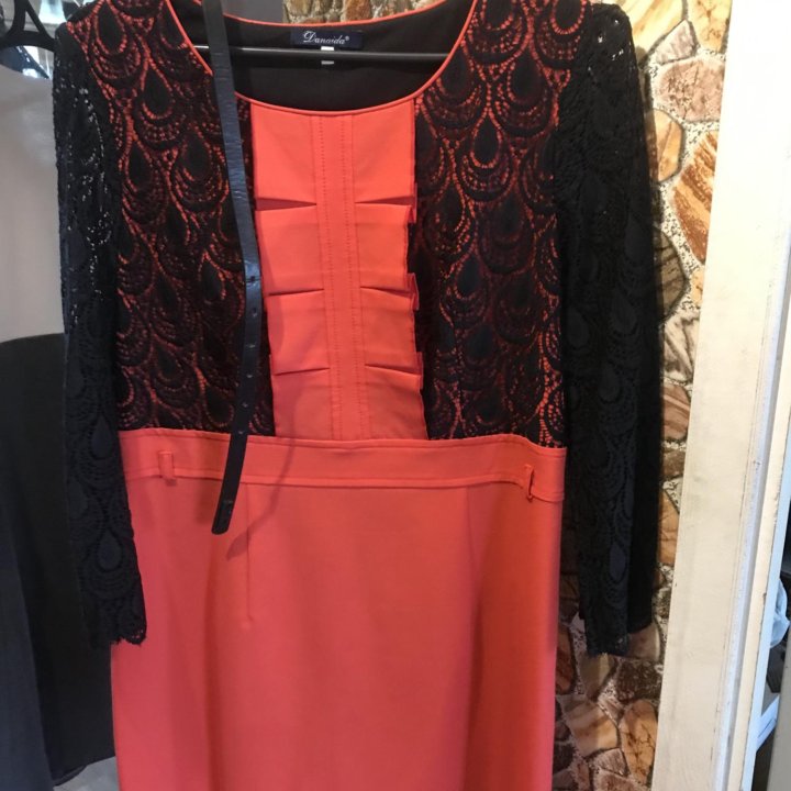 Платье вечернее