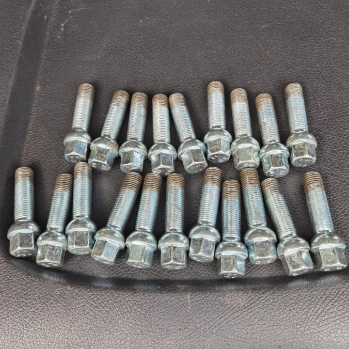 Болты для колёс