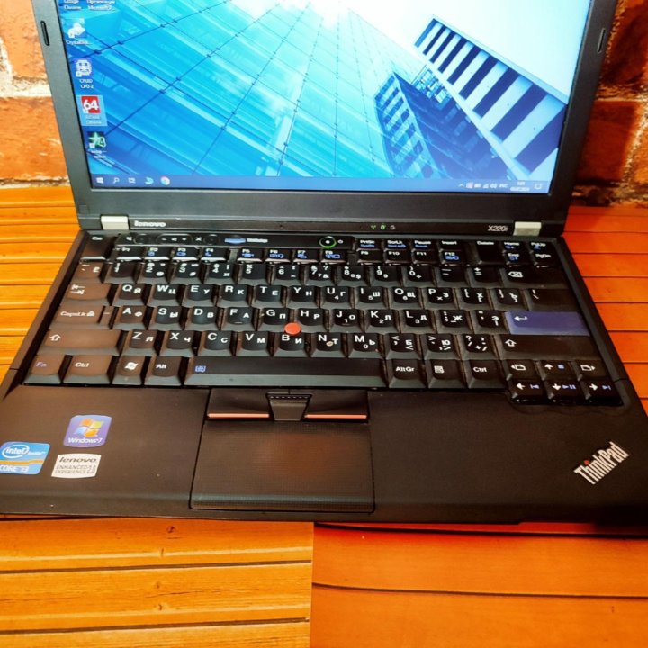 Lenovo Thinkpad X220i - Core i3-2 Gen \ 8 Озу \SSD