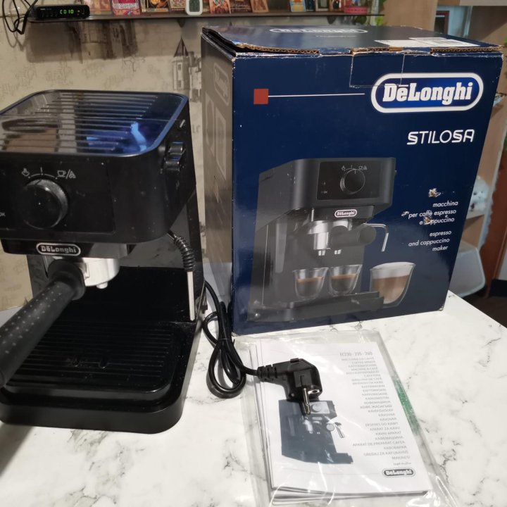 Кофеварка рожковая Delonghi