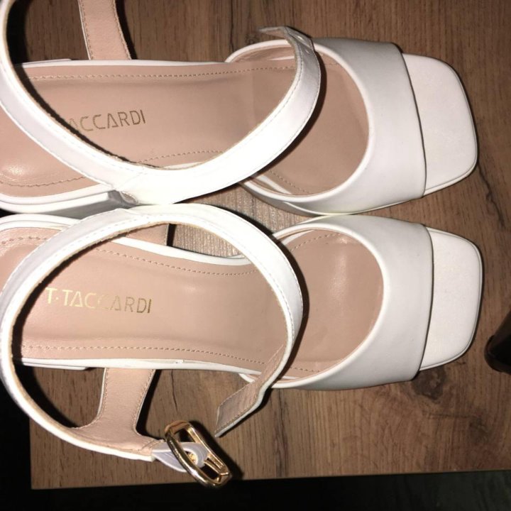 Туфли братц