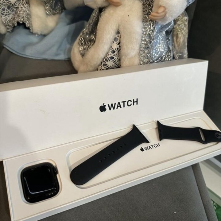 Смарт часы Apple Watch SE 40mm