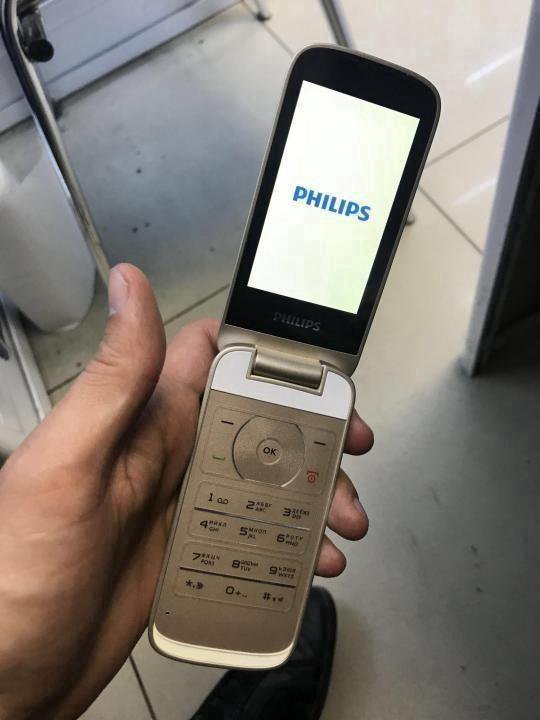 Новый Philips F533 (оригинал, 2-сим, комплект)