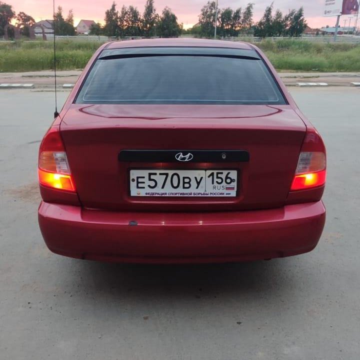 Hyundai Accent, 2004