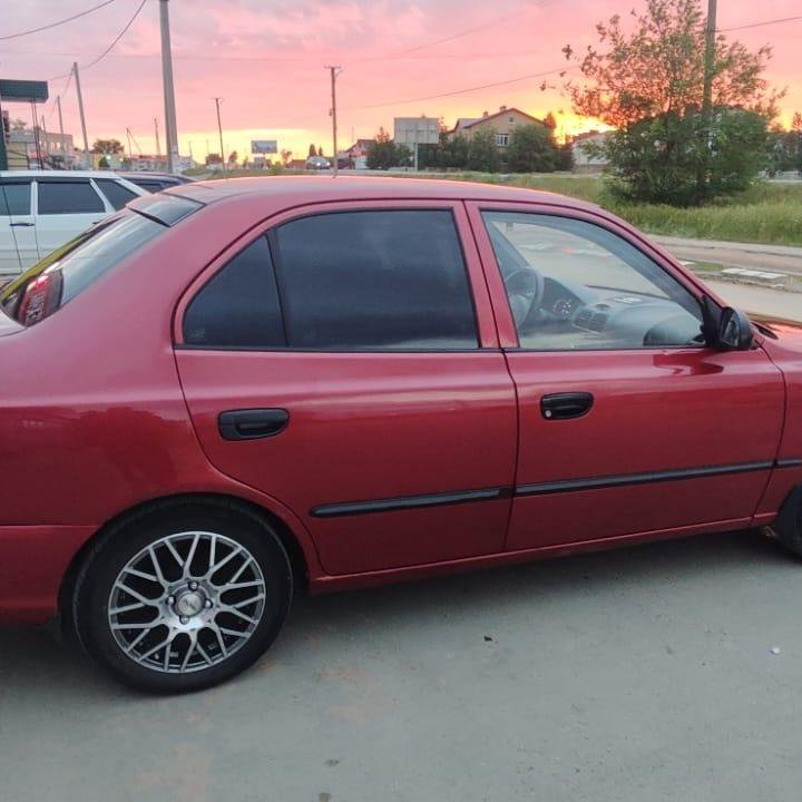 Hyundai Accent, 2004