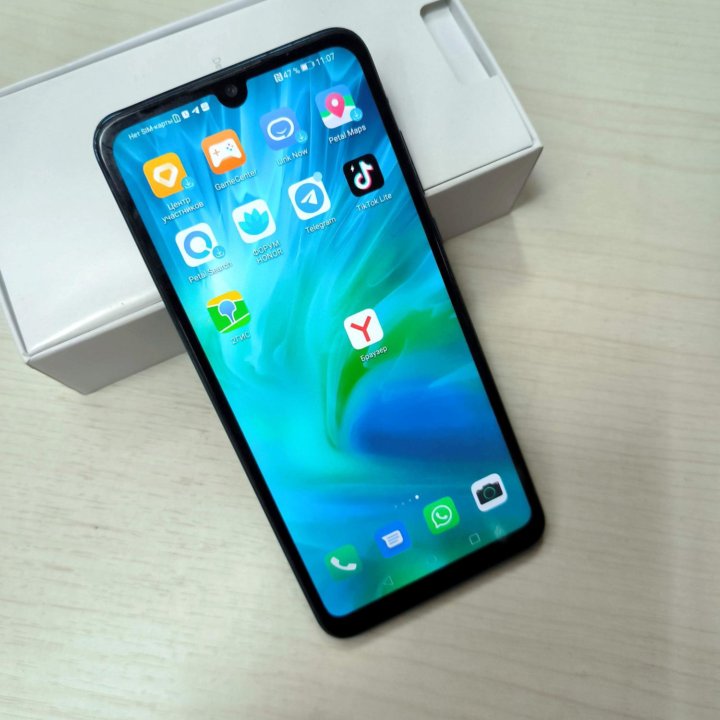 Honor 20 lite 6/128гб хонор