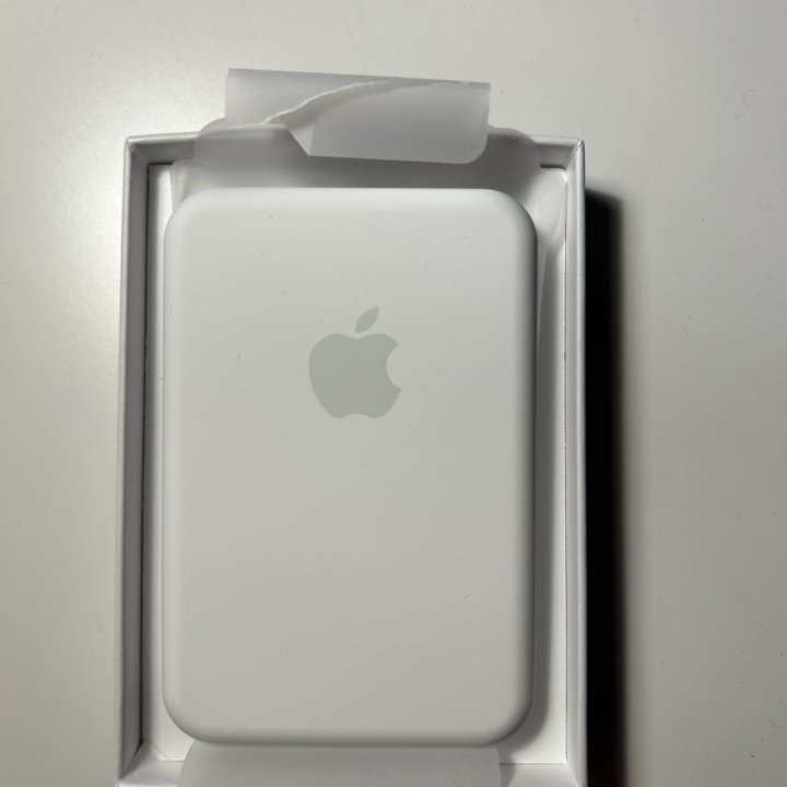 MagSafe battery pack