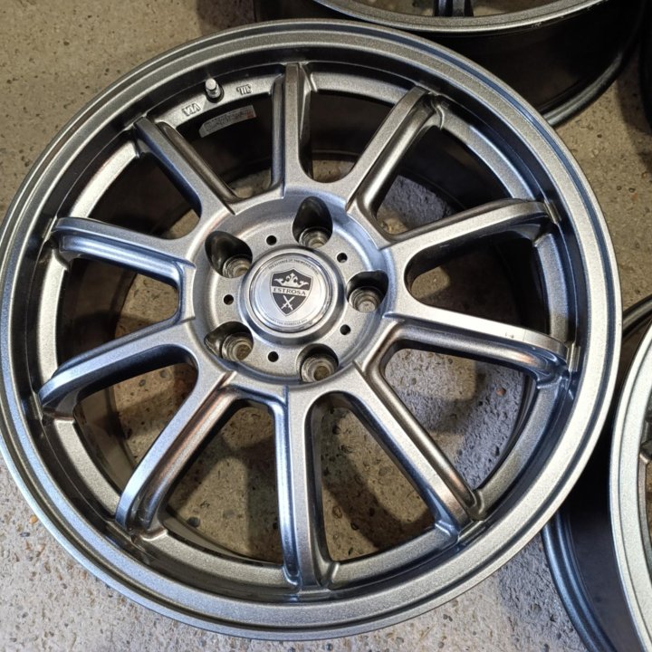 Estrosa R17 5x114.3