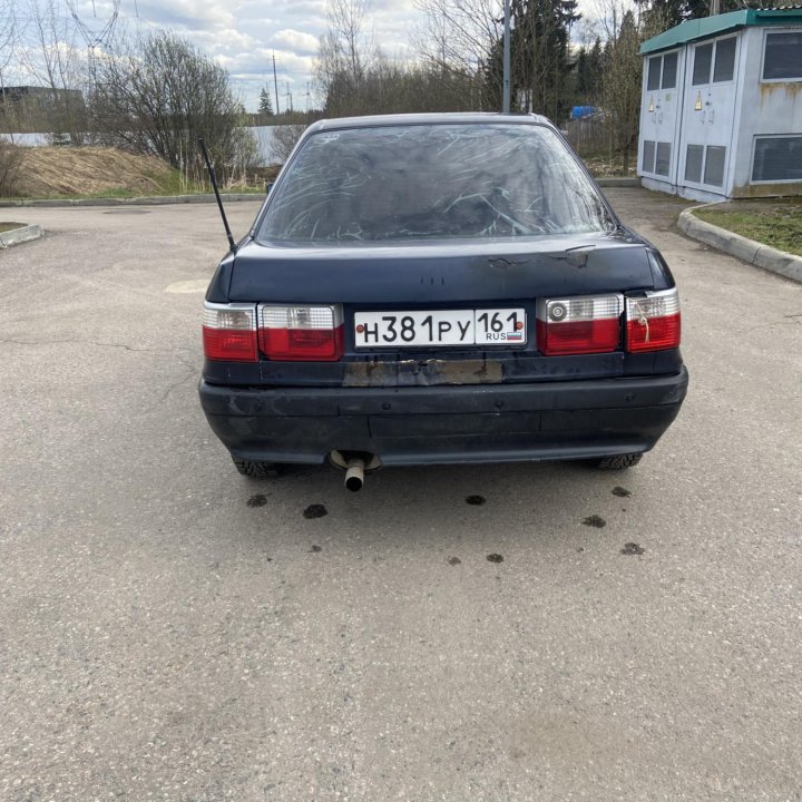 Audi 80, 1990