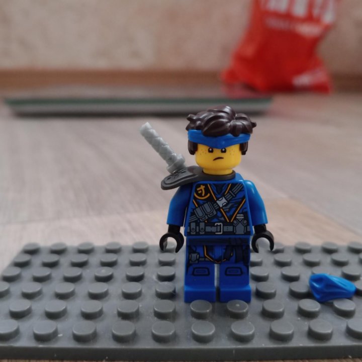 Лего фигурка Джея из серии lego Ninjago