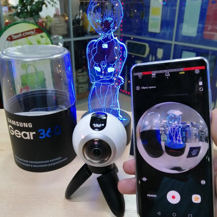 Панорамная камера Samsung Gear 360 SM-C200