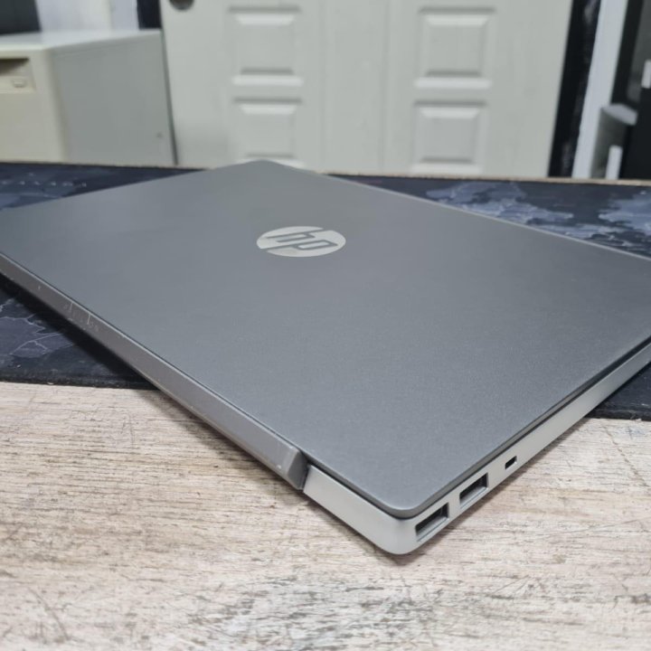 Ультрабук HP i3-1005G1 4gb SSD256gb IPS