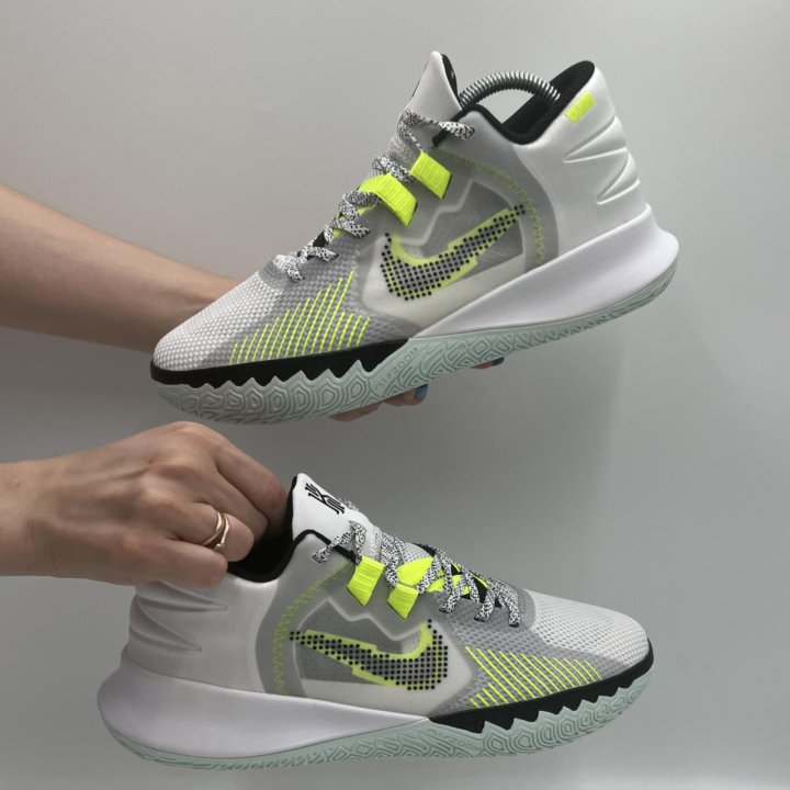 Кроссовки Nike flytrap